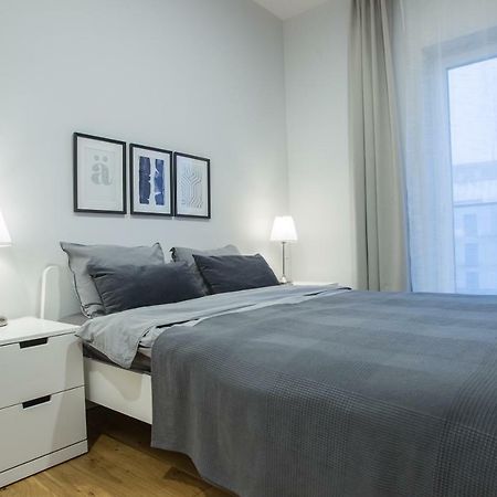 Bright 1Bd Apartment In Old Town By Hostlovers Каунас Экстерьер фото
