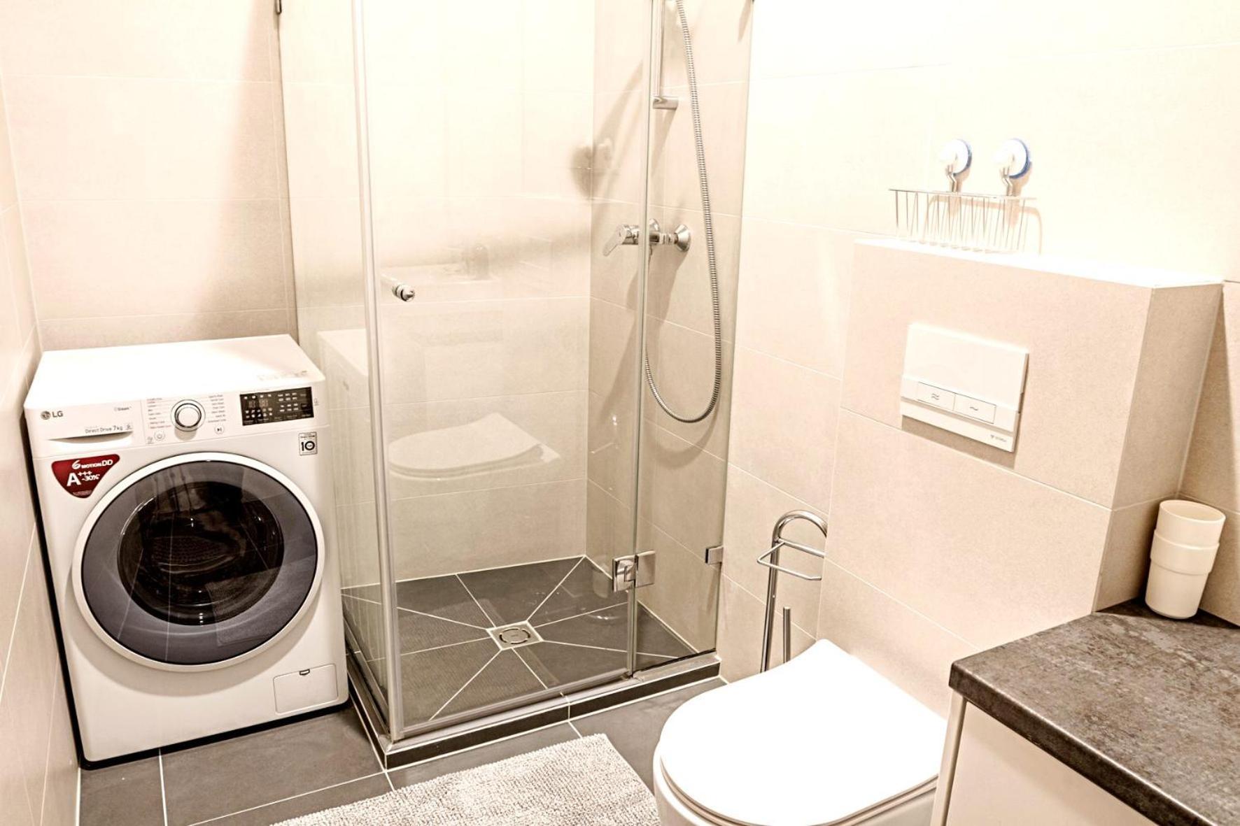 Bright 1Bd Apartment In Old Town By Hostlovers Каунас Экстерьер фото